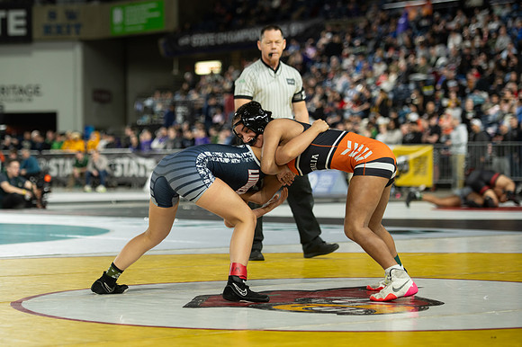 Jocelyn Navarro (Centralia) defeated Purnima Gurung (Lindbergh)-055