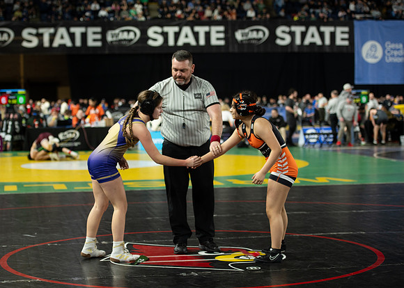 Arisbeth Rojas-Ramirez (Centralia (Girls)) defeated Makinley Therien (Rogers (Spokane)-003