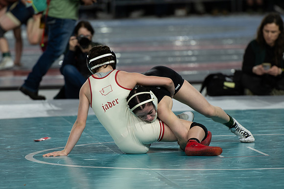 Sloane Kruger (Black Hills) defeated Jade Johnson (Toppenish)-158