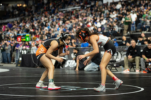 Jasmine Hernandez (Ephrata) defeated Luna Martinez-Arevalo (Centralia)-073