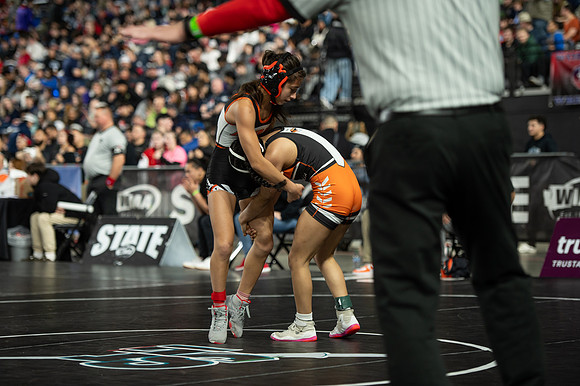 Jasmine Hernandez (Ephrata) defeated Luna Martinez-Arevalo (Centralia)-067