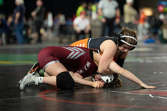 Ramona Reinitz (Centralia) defeated Eden Hornby (W. F. West)-097